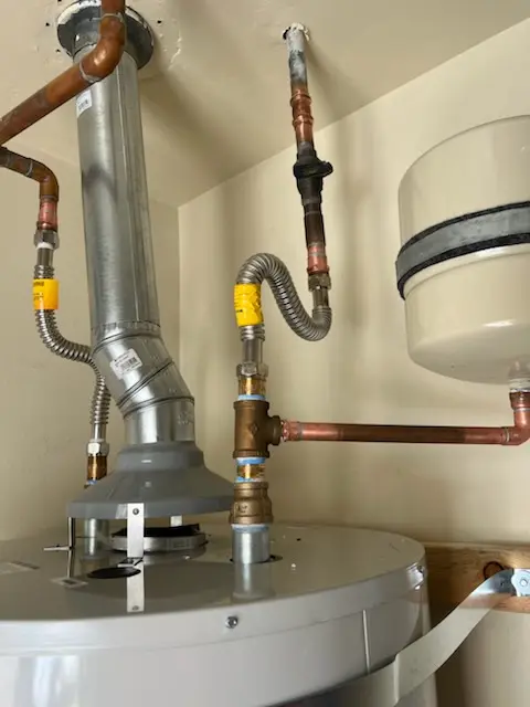 Water heater installation and plumbing repair in Carrollton